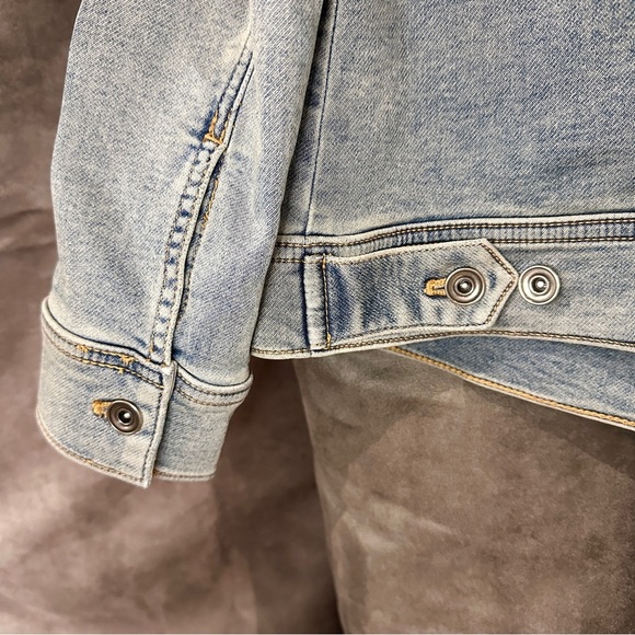 Light Wash Denim Jacket Stretch Cotton-Blend Classic Trucker Coastal Blue S Soma - Picture 14 of 15